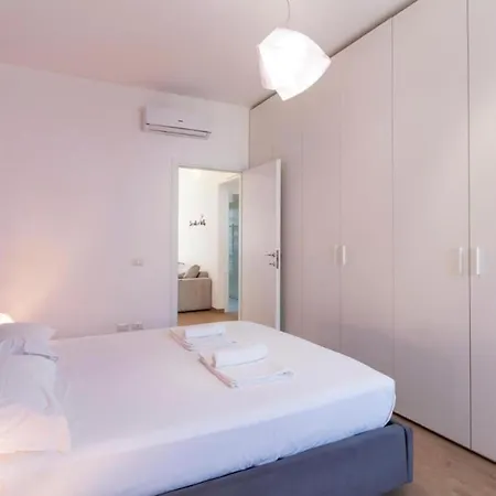 Charme & The City Apartment