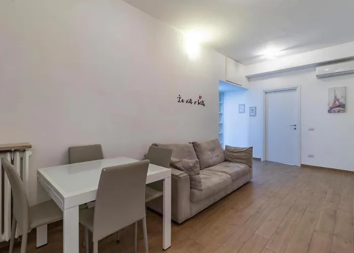 Charme & The Apartament Mediolan